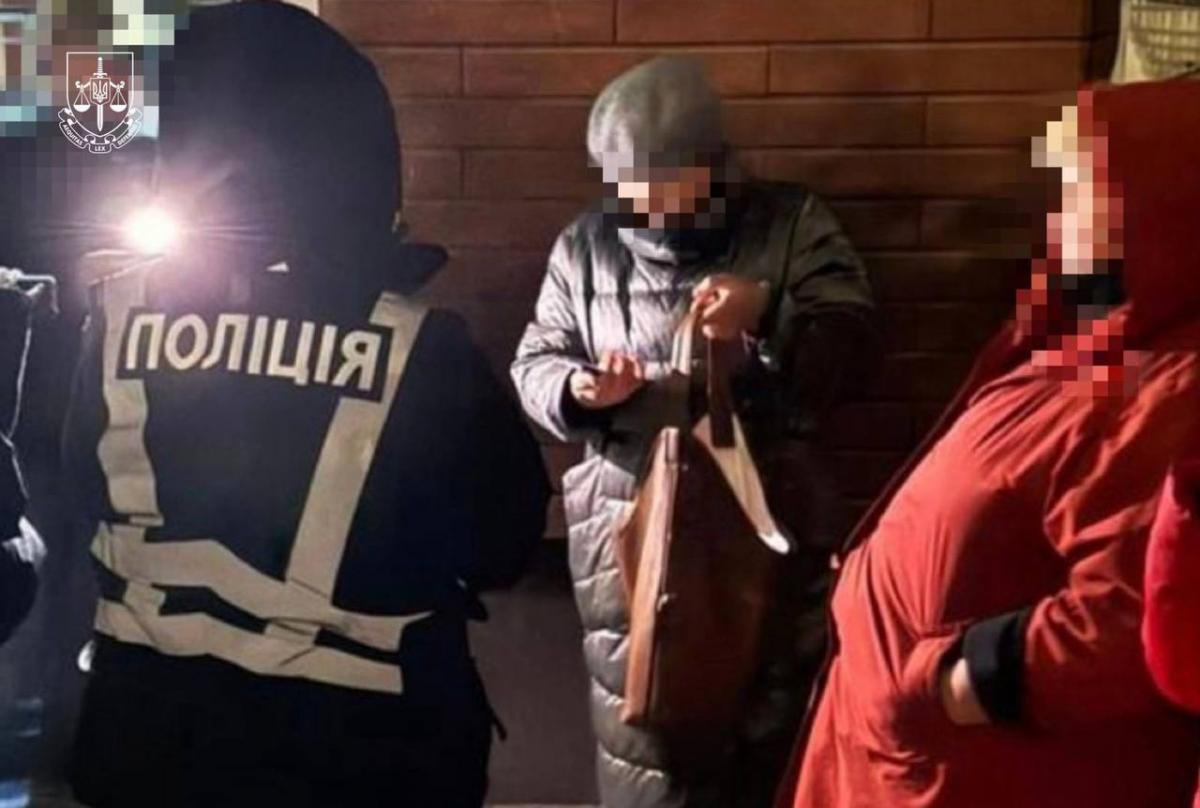 Затримання посадовиці Центральної МСЕК Затримання посадовиці Центральної МСЕК