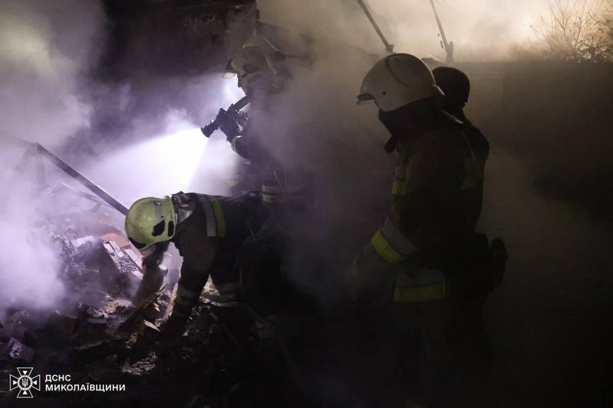 Наслідки удару РФ по Миколаєву 11 листопада Наслідки удару РФ по Миколаєву 11 листопада