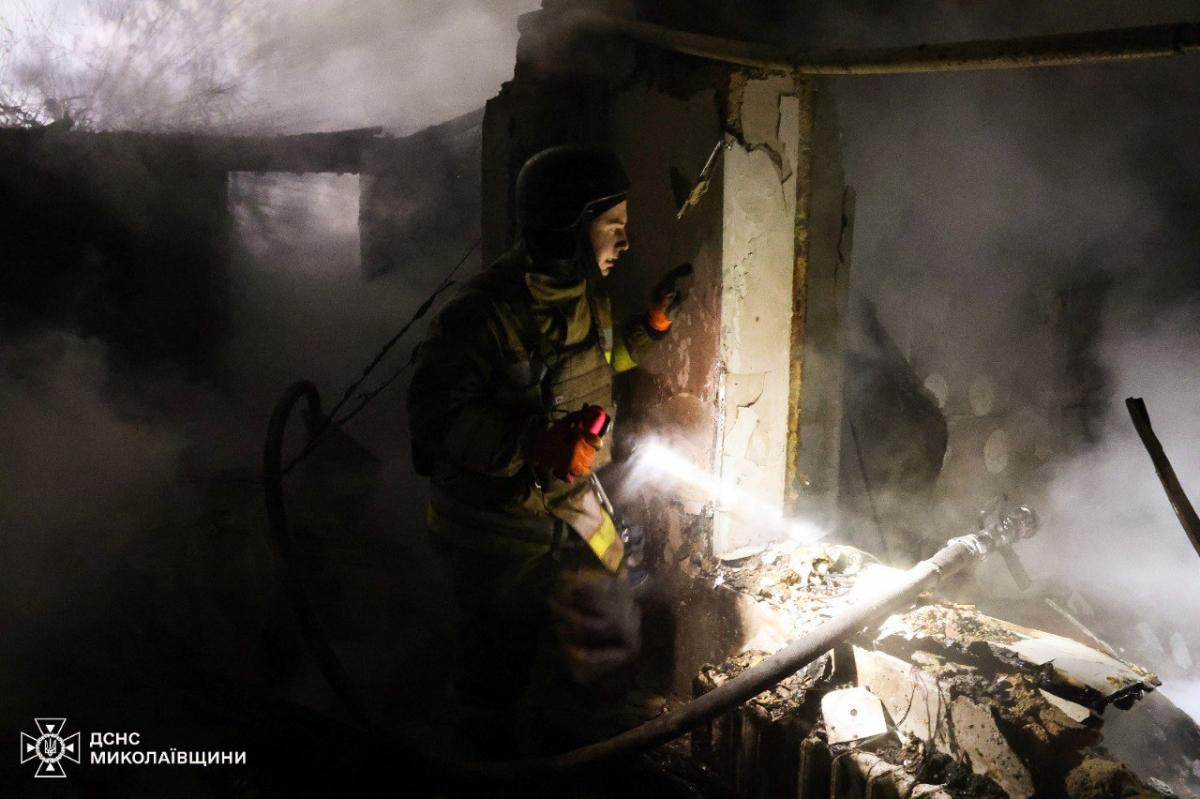 Наслідки удару РФ по Миколаєву 11 листопада Наслідки удару РФ по Миколаєву 11 листопада