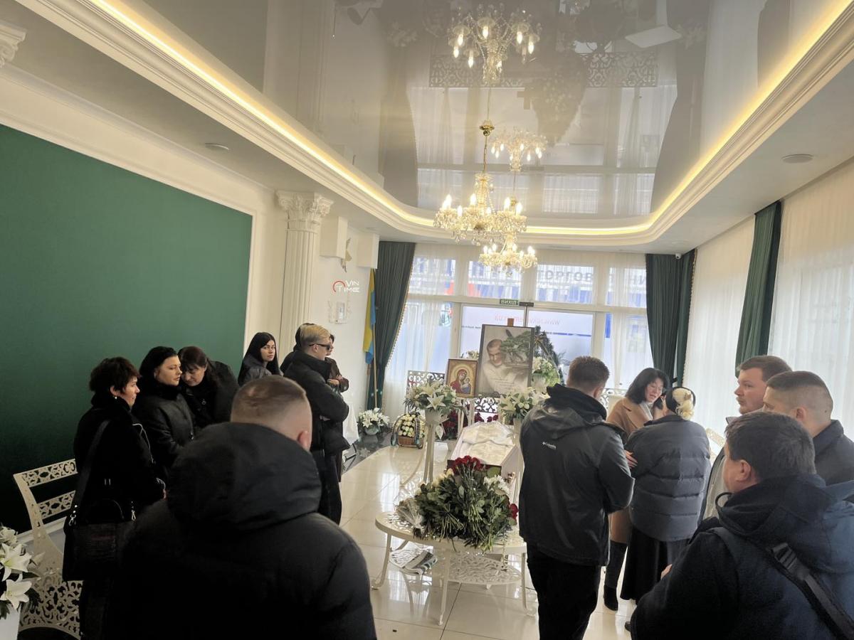 Прощання з В'ячеславом Узєлковим Прощання з В'ячеславом Узєлковим