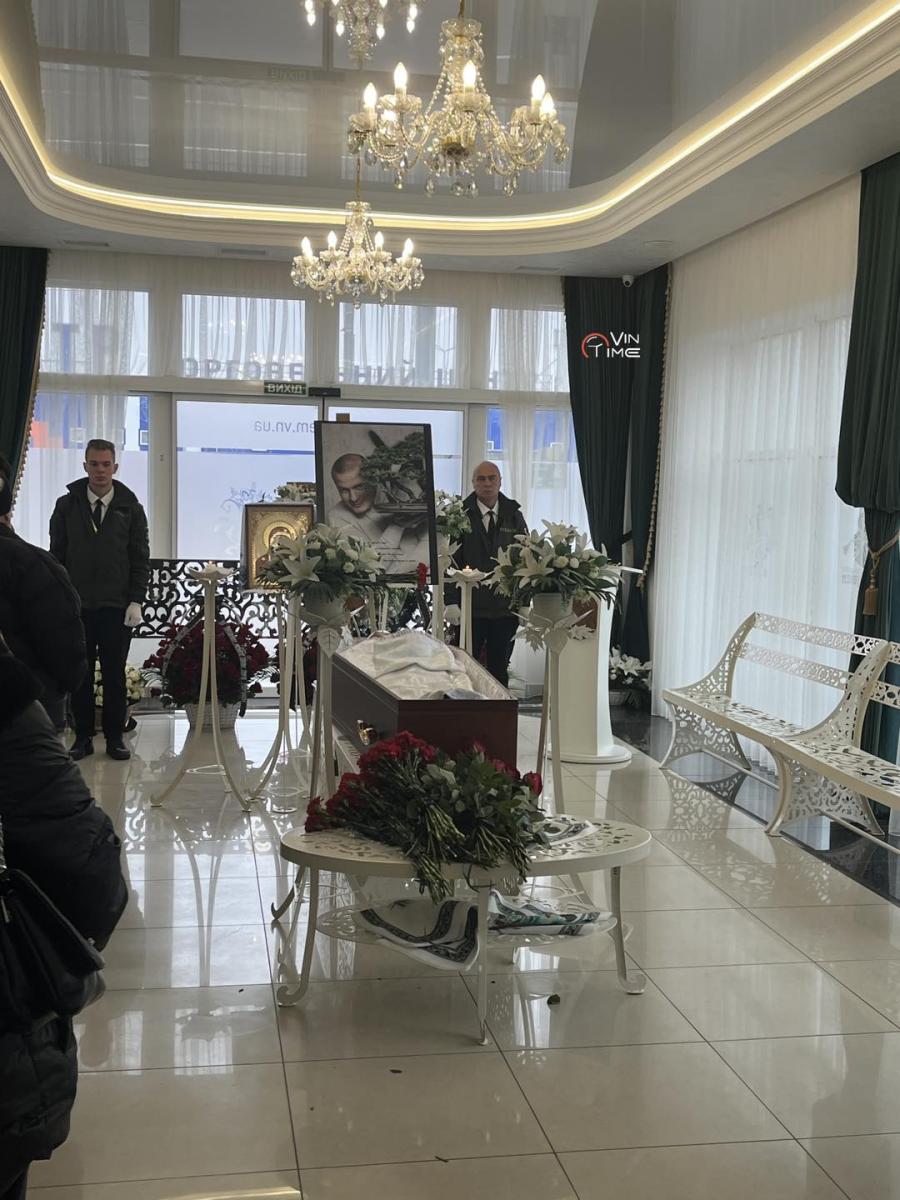 Прощання з В'ячеславом Узєлковим Прощання з В'ячеславом Узєлковим