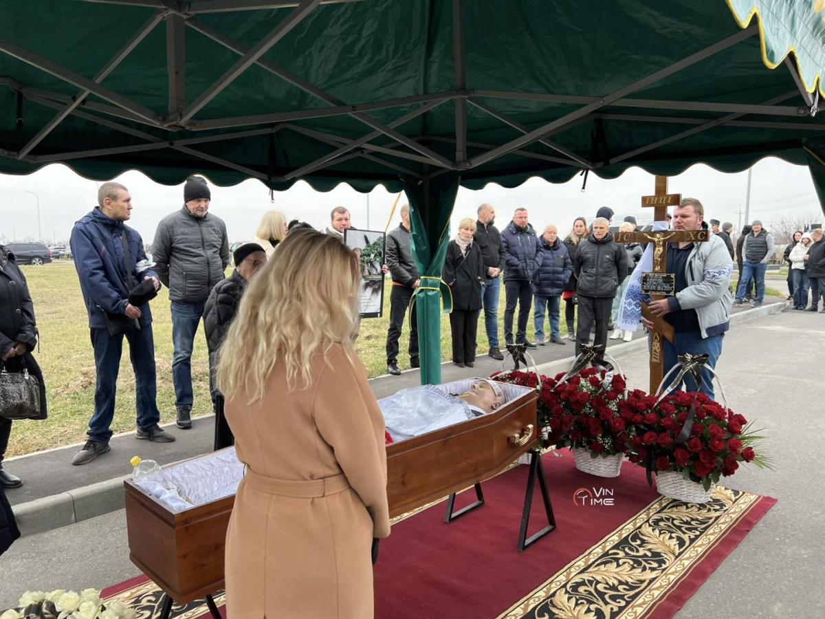 Прощання з В'ячеславом Узєлковим Прощання з В'ячеславом Узєлковим