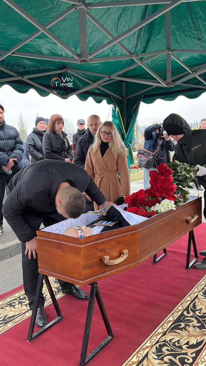 Прощання з В'ячеславом Узєлковим Прощання з В'ячеславом Узєлковим