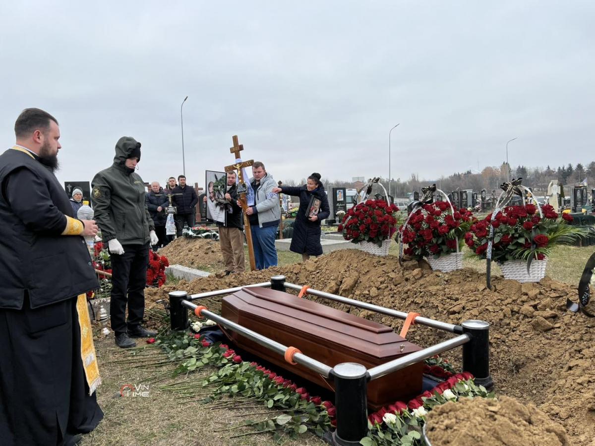 Прощання з В'ячеславом Узєлковим Прощання з В'ячеславом Узєлковим