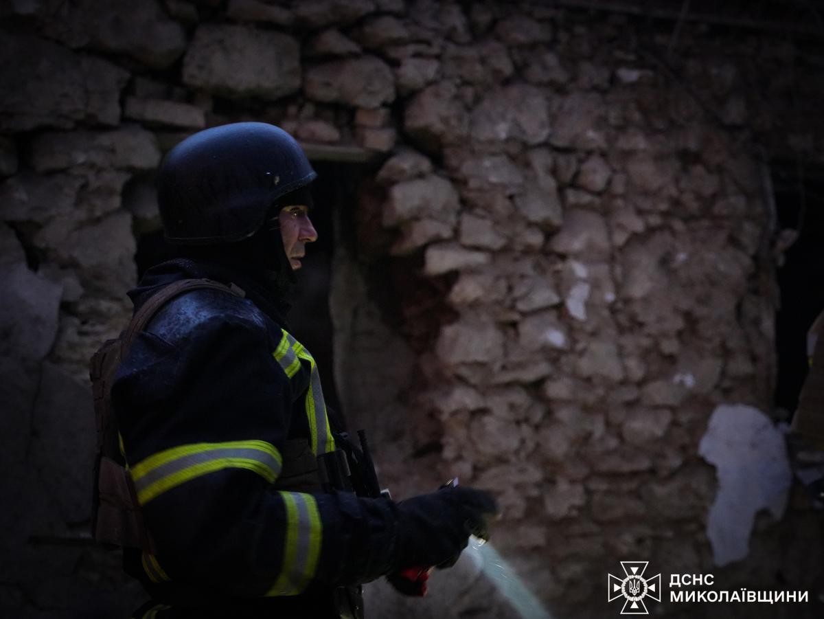 Наслідки удару РФ по Миколаєву