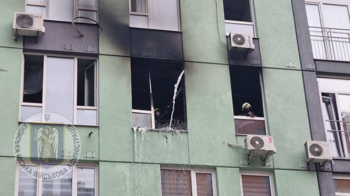 Загоряння у житловому будинку в Києві Загоряння у житловому будинку в Києві