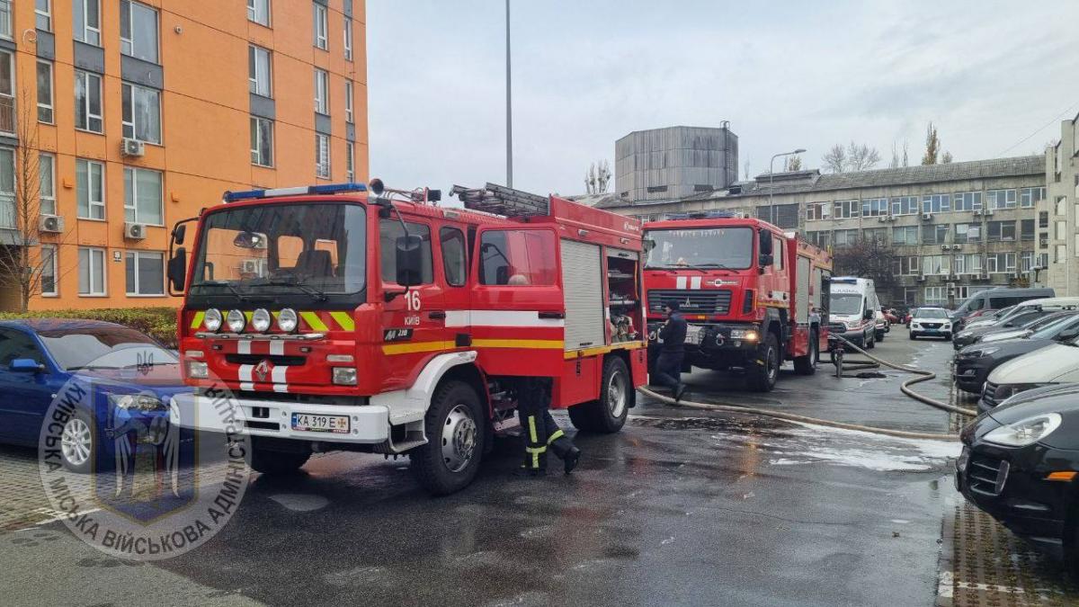 Загоряння у житловому будинку в Києві Загоряння у житловому будинку в Києві