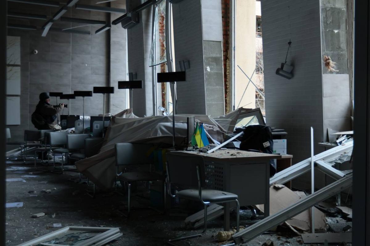 Наслідки удару РФ по центру Харкова 25 листопада Наслідки удару РФ по центру Харкова 25 листопада