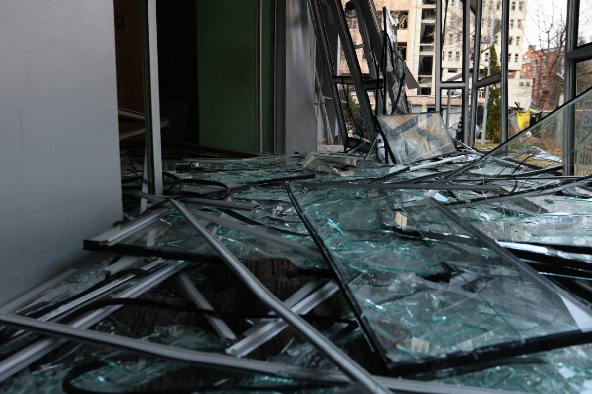 Наслідки удару РФ по центру Харкова 25 листопада Наслідки удару РФ по центру Харкова 25 листопада