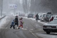 Вдарить 3-градусний мороз та піде сніг: у яких областях буде штормова погода