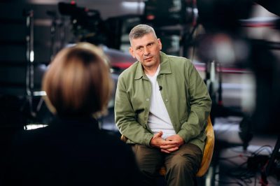 Воєнний кореспондент ТСН Андрій Цаплієнко став героєм культової американської програми "60 minutes" на CBS News