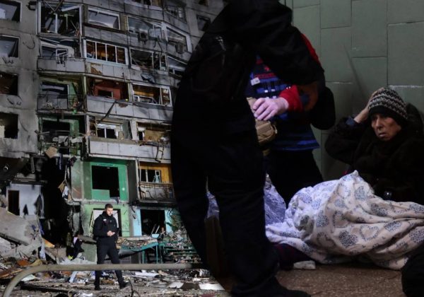 Уночі РФ вдарила 500-кілограмовою бомбою по багатоповерхівці в Харкові: що відомо