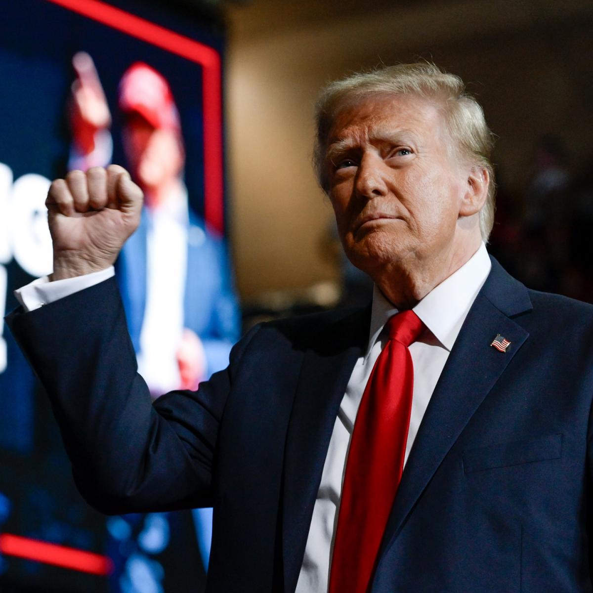 Трамп пригрозил выходом США из НАТО