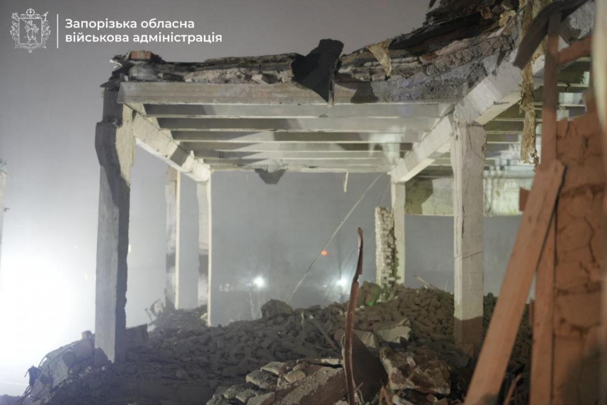 Наслідки удару РФ по Запоріжжю 10 грудня