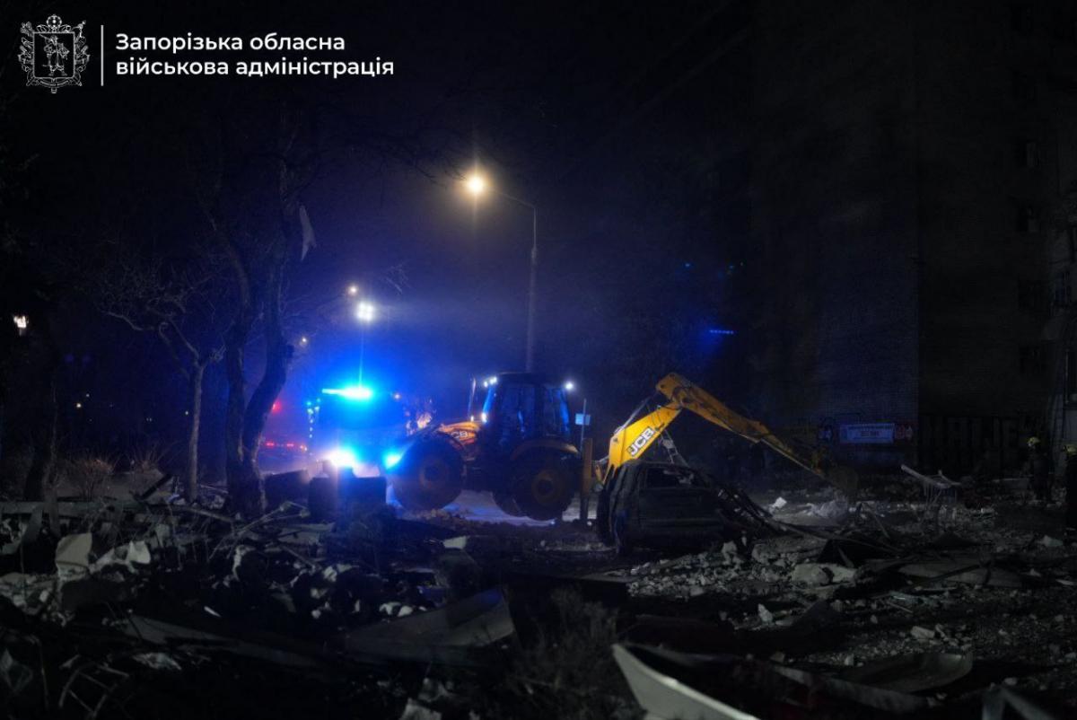 Наслідки удару РФ по Запоріжжю 10 грудня