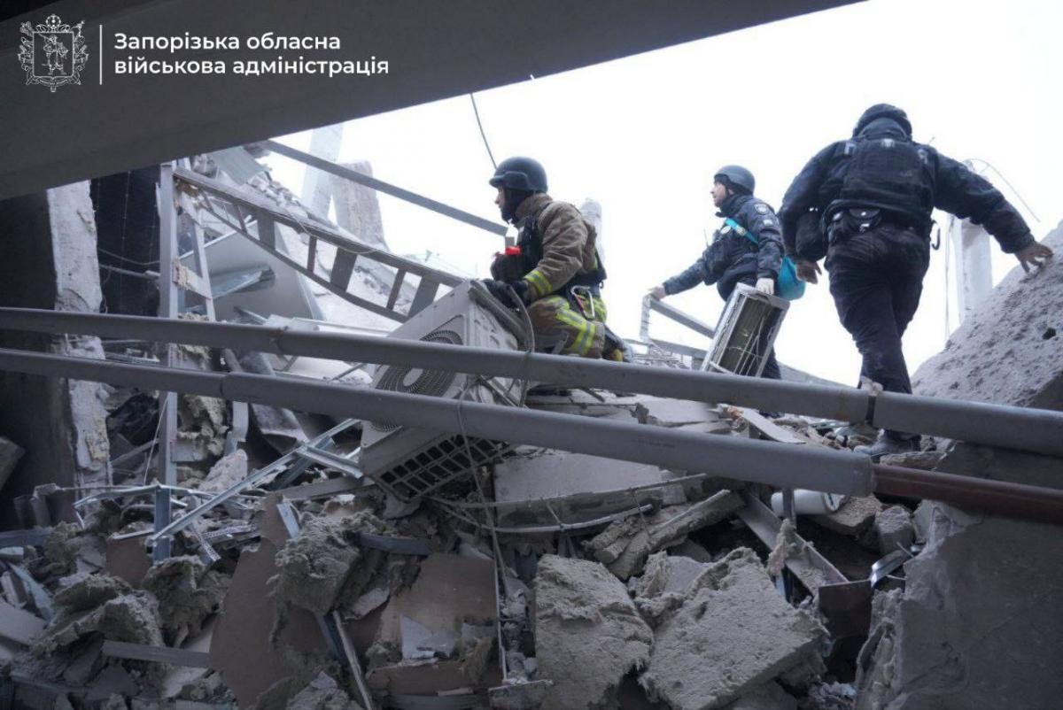 Наслідки удару РФ по Запоріжжю 10 грудня