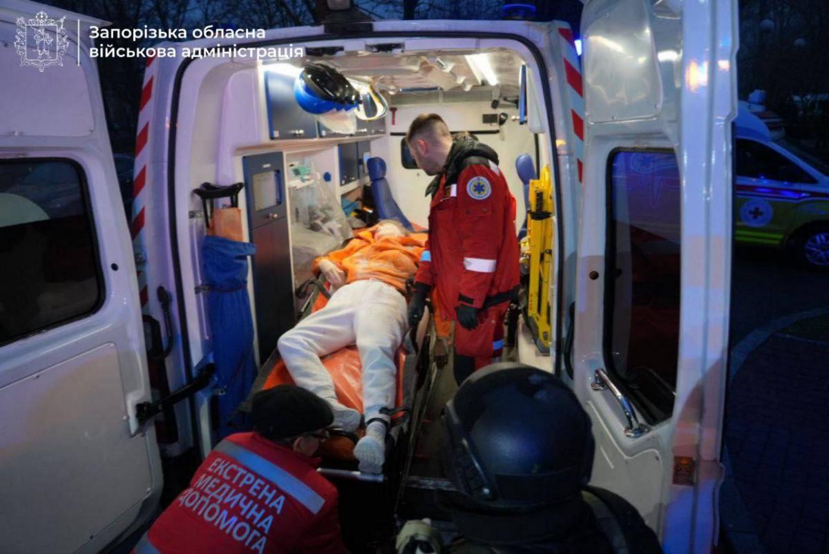 Наслідки удару РФ по Запоріжжю 10 грудня