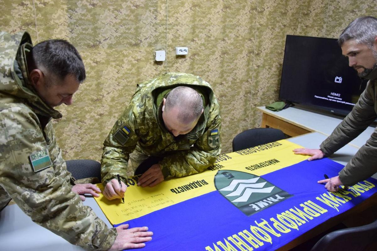 Забезпечення підрозділів озброєнням в пріоритеті: деталі візиту Сергія Дейнеко на кордон з росією