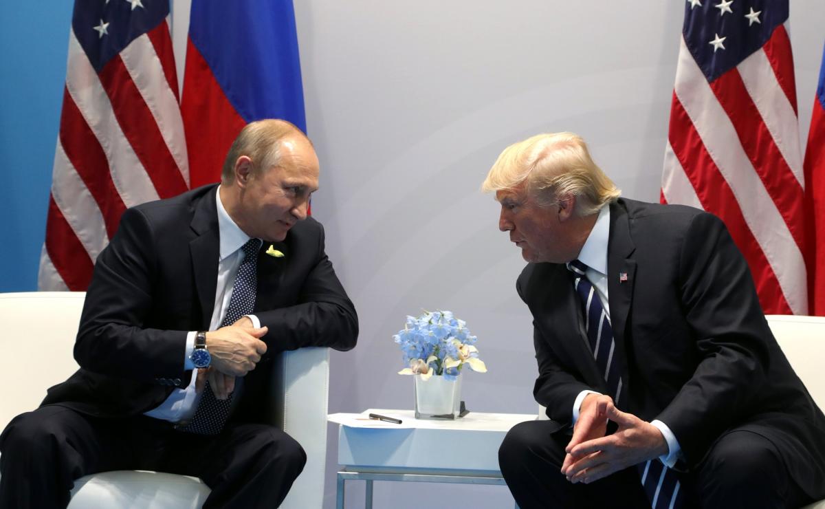 Трамп штовхає Україну до складного вибору, наголосив Золотарьов Трамп штовхає Україну до складного вибору, наголосив Золотарьов