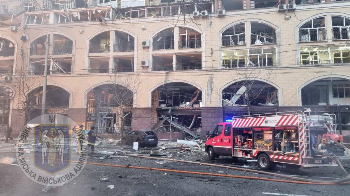 Наслідки ракетного удару РФ по Києву 20 грудня 2024 Наслідки ракетного удару РФ по Києву 20 грудня 2024