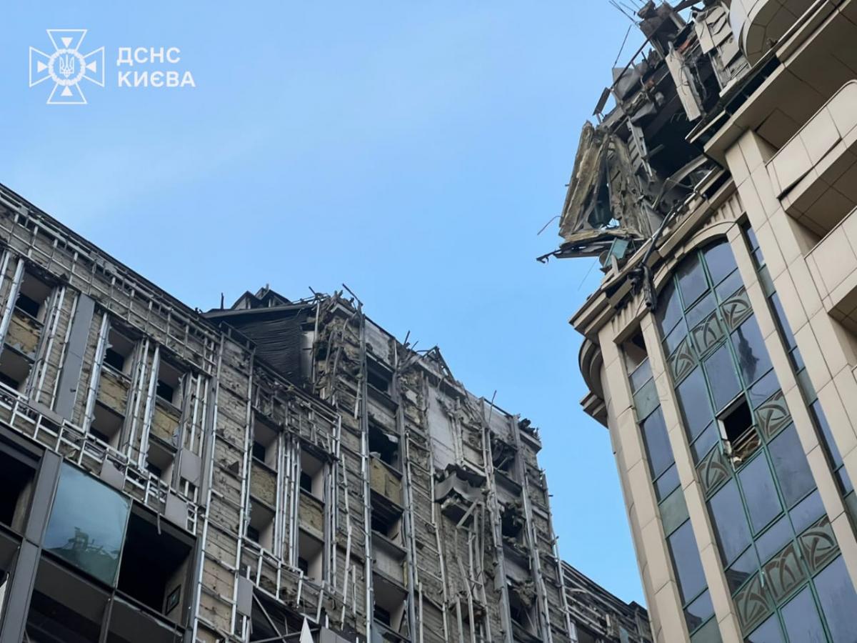 Наслідки ракетного удару РФ по Києву 20 грудня 2024 Наслідки ракетного удару РФ по Києву 20 грудня 2024
