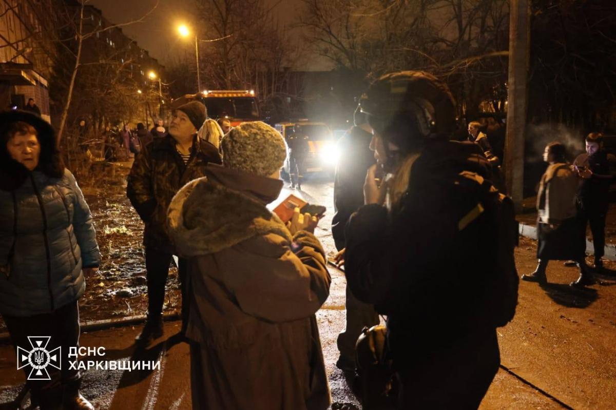 Війська РФ атакували Харків і область: три прильоти за вечір, подробиці та кадри Війська РФ атакували Харків і область: три прильоти за вечір, подробиці та кадри