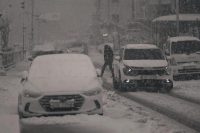 Вітер майже 30 м/с і сильний сніг: у багатьох областях оголосили штормове попередження