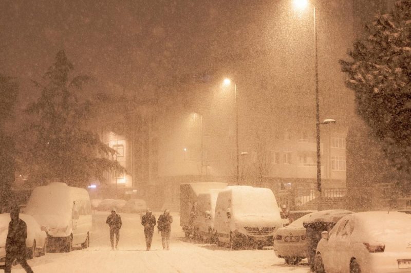 Україну засипатиме снігом: синоптики назвали дату повернення опадів