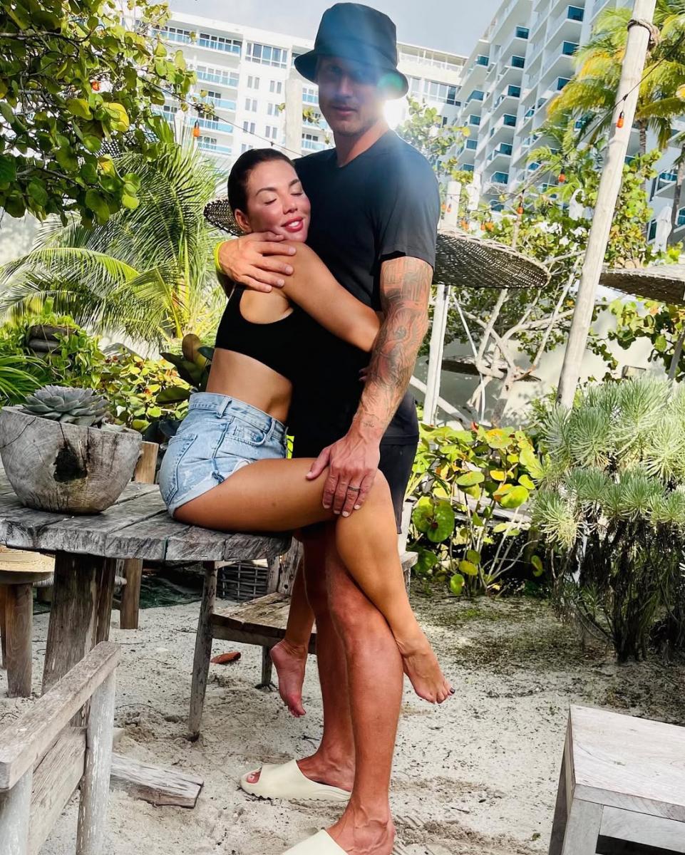 Анна Сєдокова, Яніс Тімма