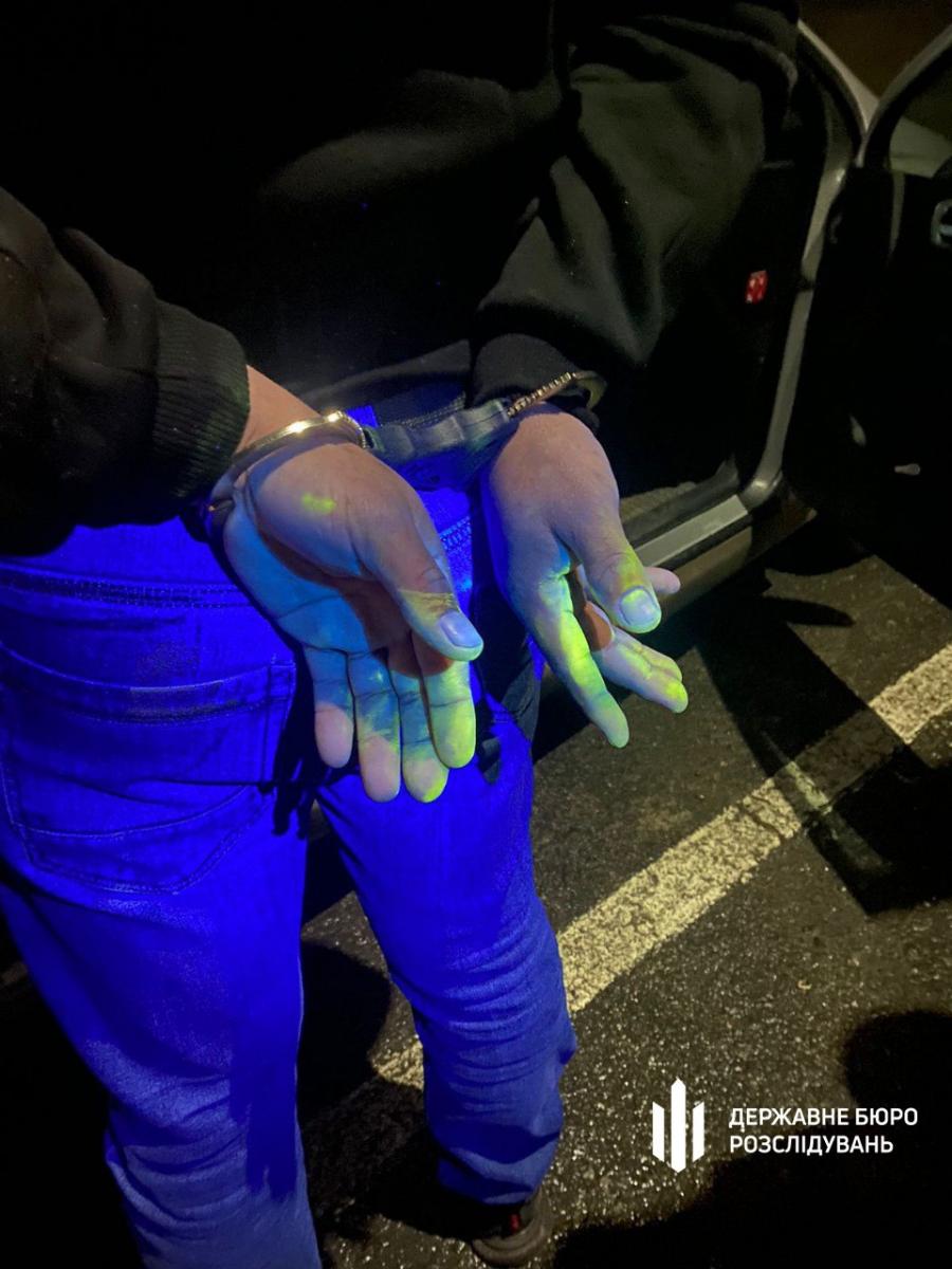 Затримання співробітника ТЦК