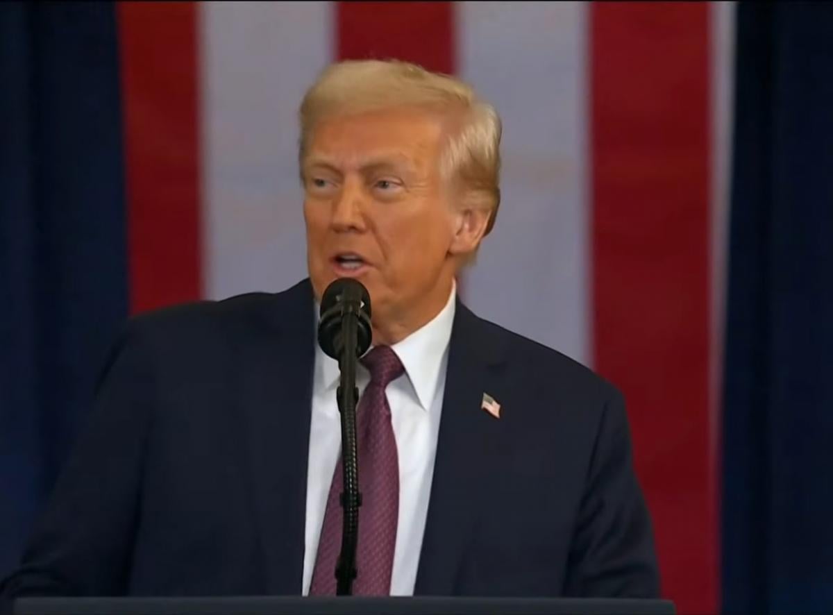 По словам Жданова, Трамп предложит России и Украине По словам Жданова, Трамп предложит России и Украине