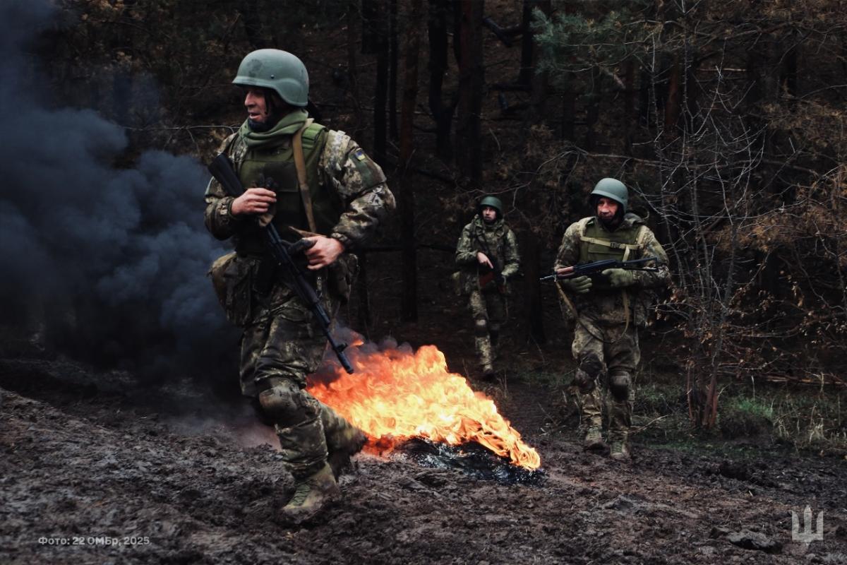 Украине грозит Минск-1, считает Жданов