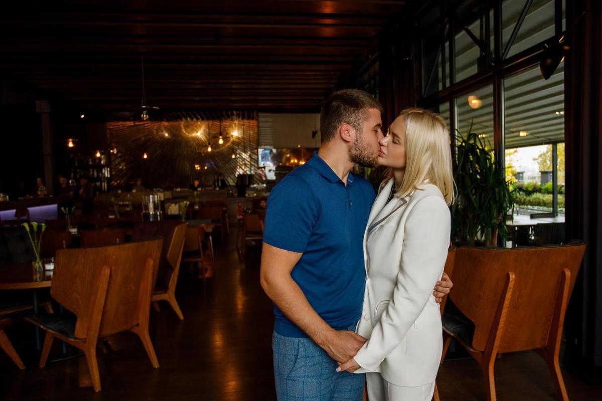 Анна Жук с мужем и детьми