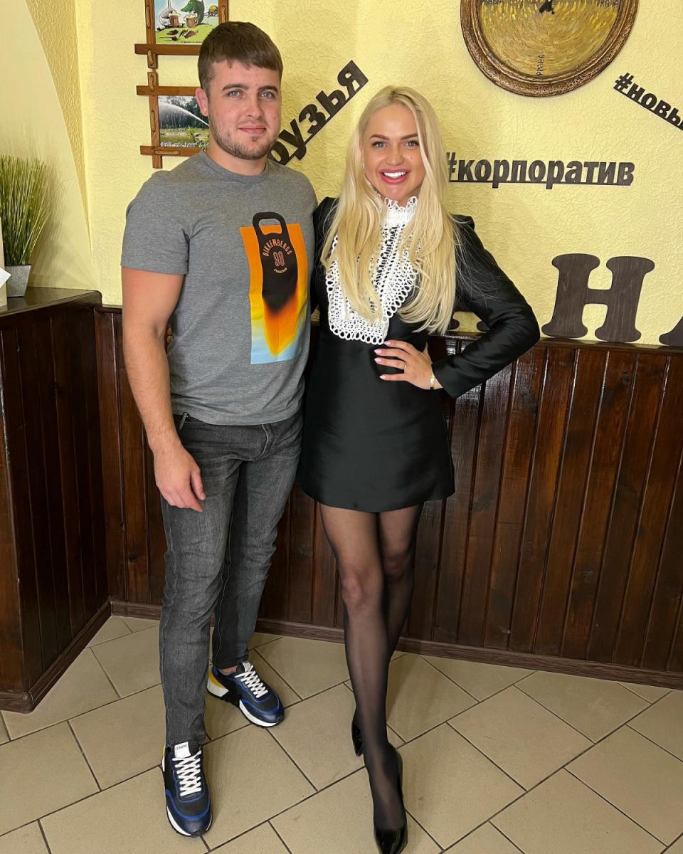 Анна Жук с мужем и детьми