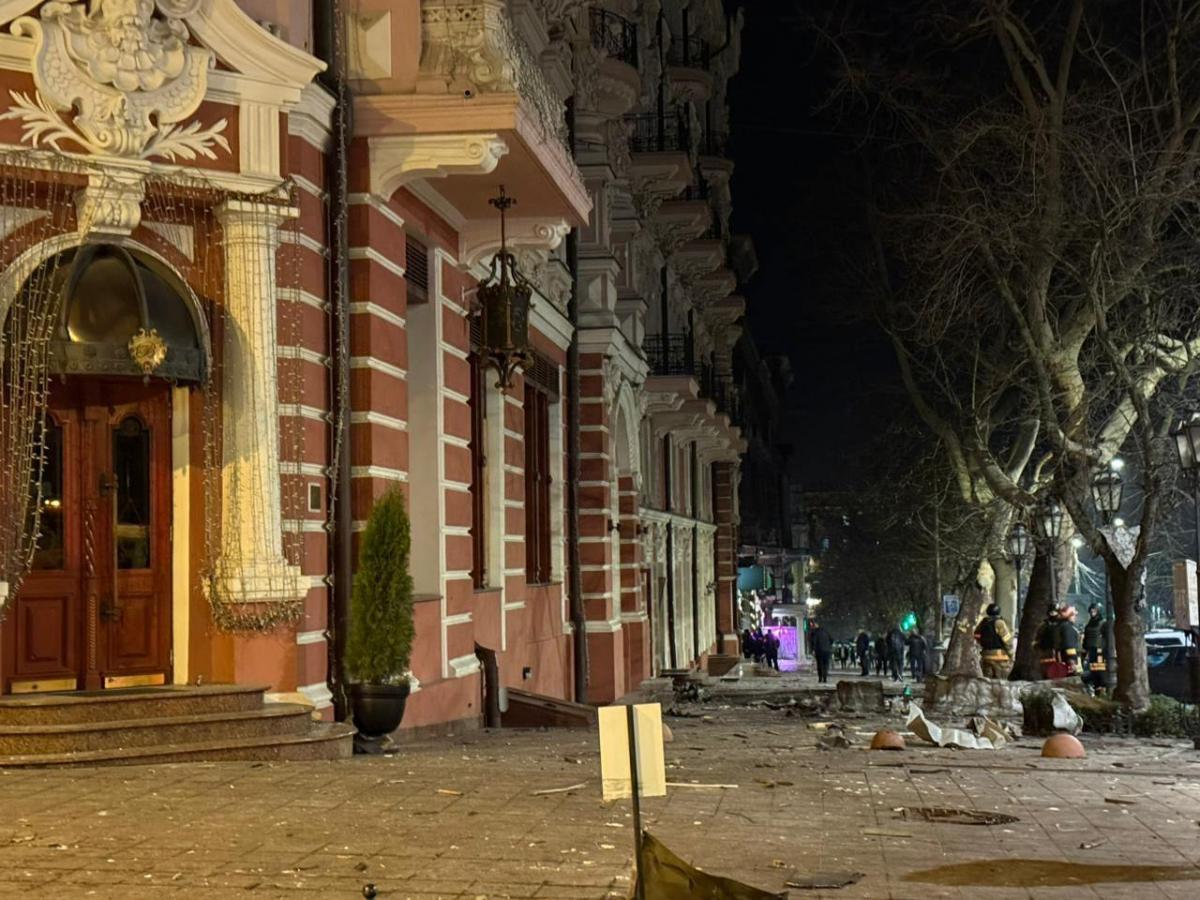 Наслідки удару РФ по центру Одеси