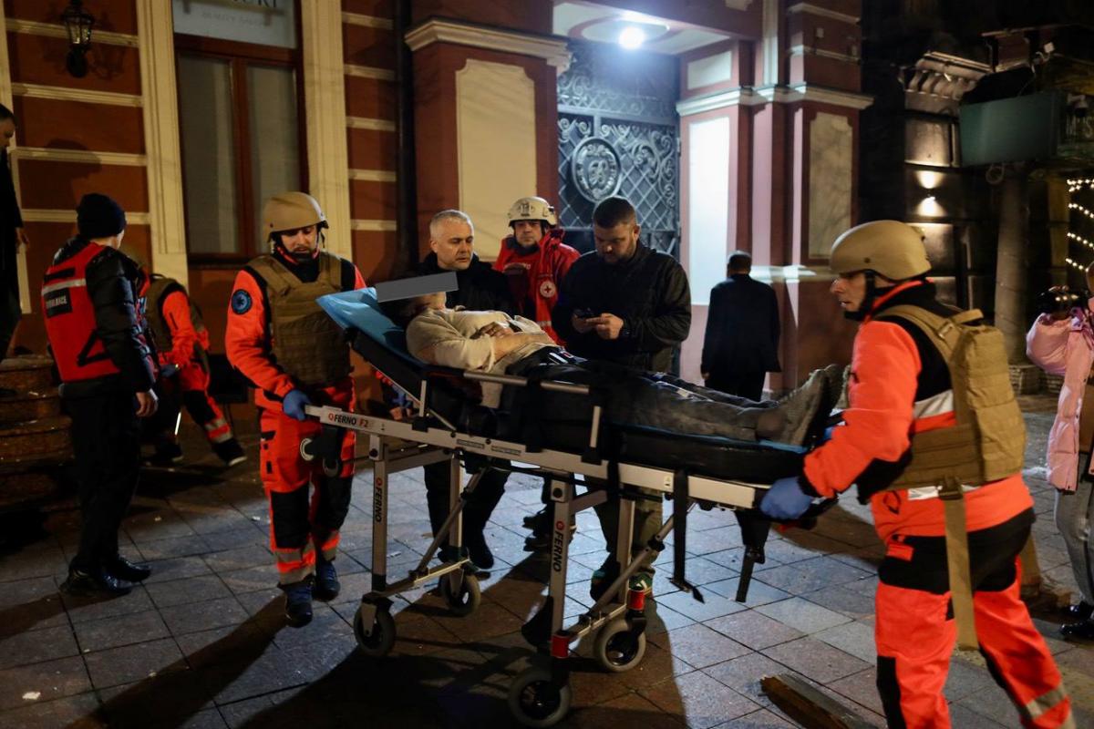 Наслідки удару РФ по центру Одеси