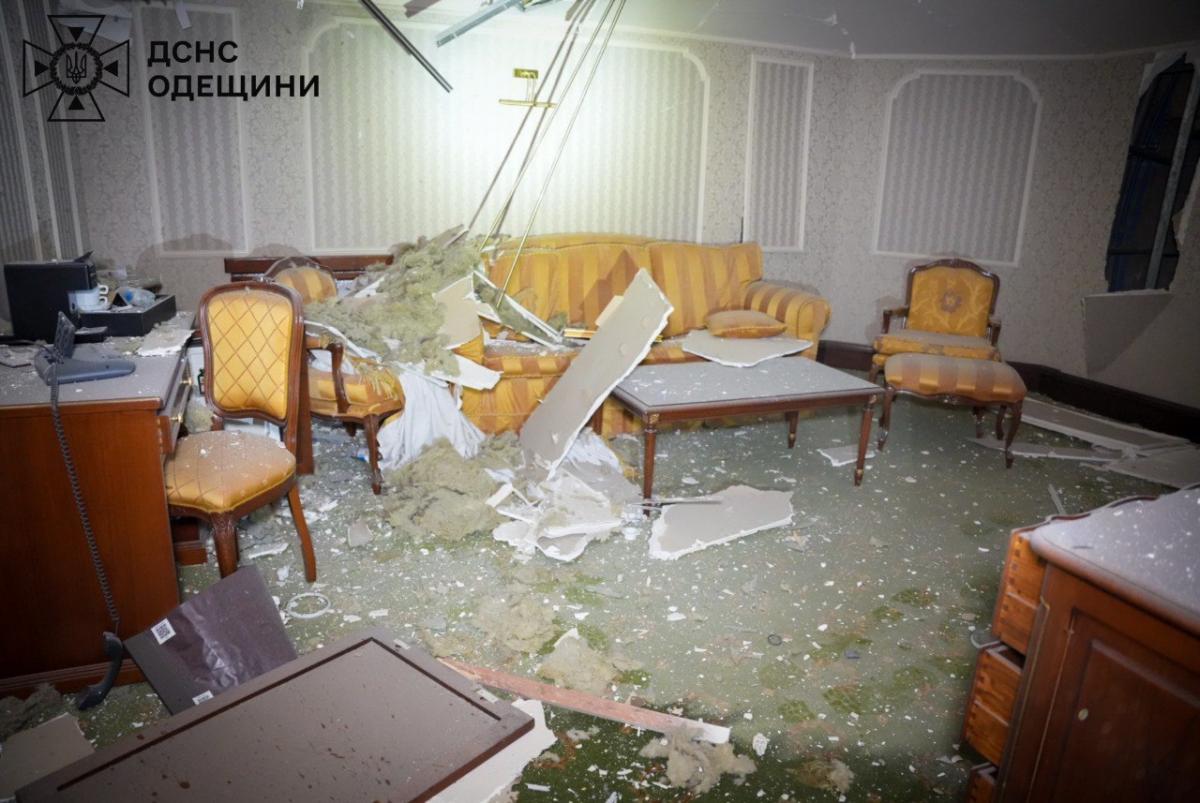 Наслідки удару РФ по центру Одеси
