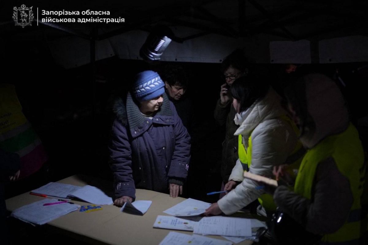 Наслідки удару дронами по Запоріжжю 1 лютого