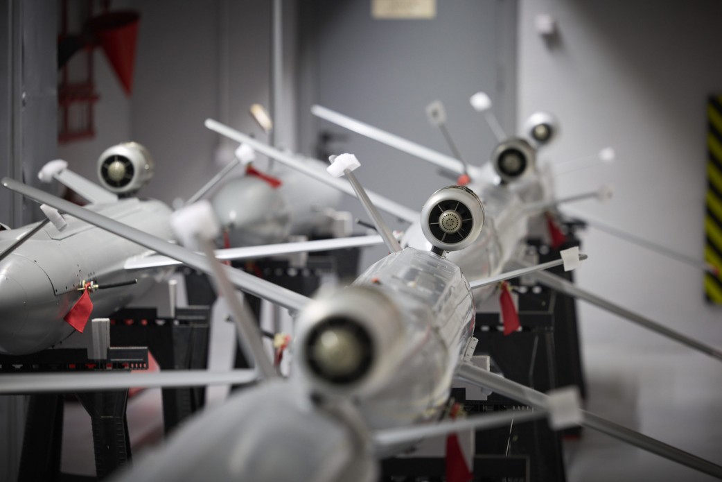 Зеленський показав далекобійну зброю