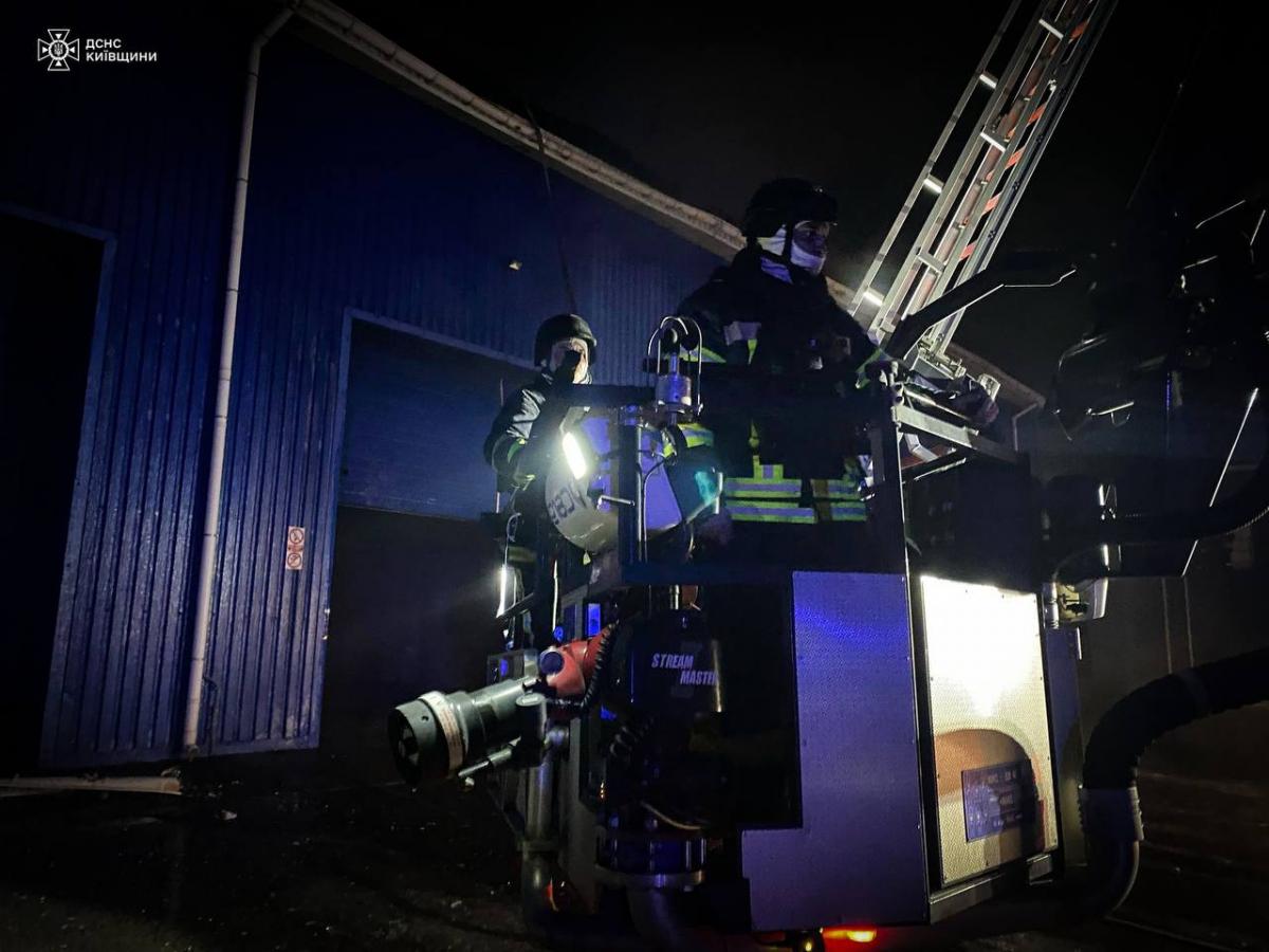 Наслідки удару окупантів по Київській області в ніч на 22 лютого 2025