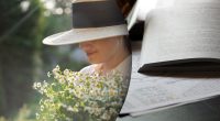 Держатся в стороне: 5 самых скромных знаков зодиака