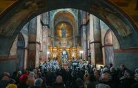 Притягнете до себе неприємності: речі якого кольору краще не вдягати 7 лютого