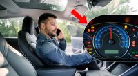 Игнорировать нельзя: водителям рассказали о важных красных знаках на панели авто