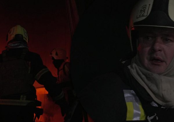 РФ вдарила ракетами по Києву: спалахнули пожежі, загинула людина