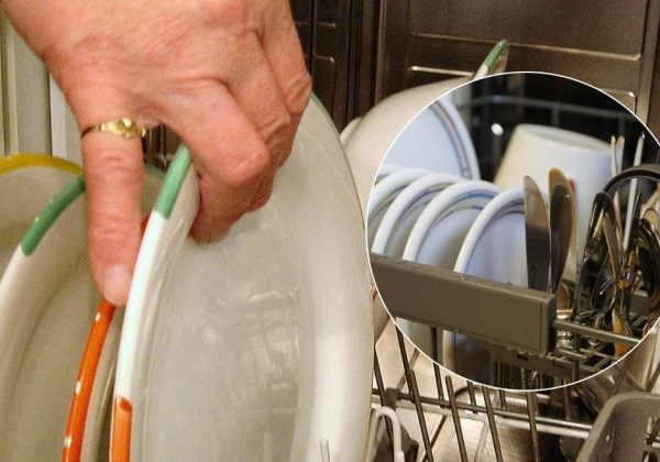 Как вернуть блеск ложкам и вилкам: что стоит положить в посудомоечную машинку