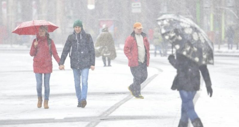 "Берегите горло и щеки": синоптики рассказали о морозной погоде в понедельник