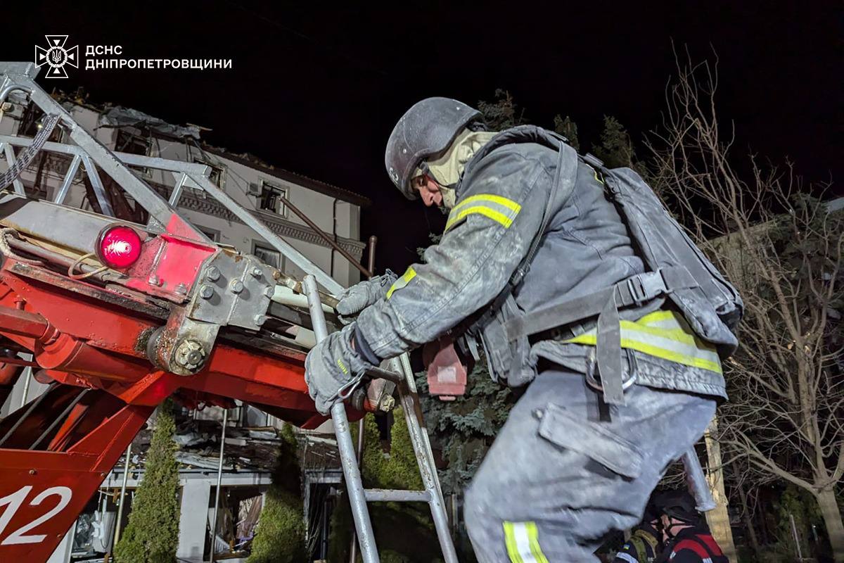 Ракетный удар по Кривому Рогу 