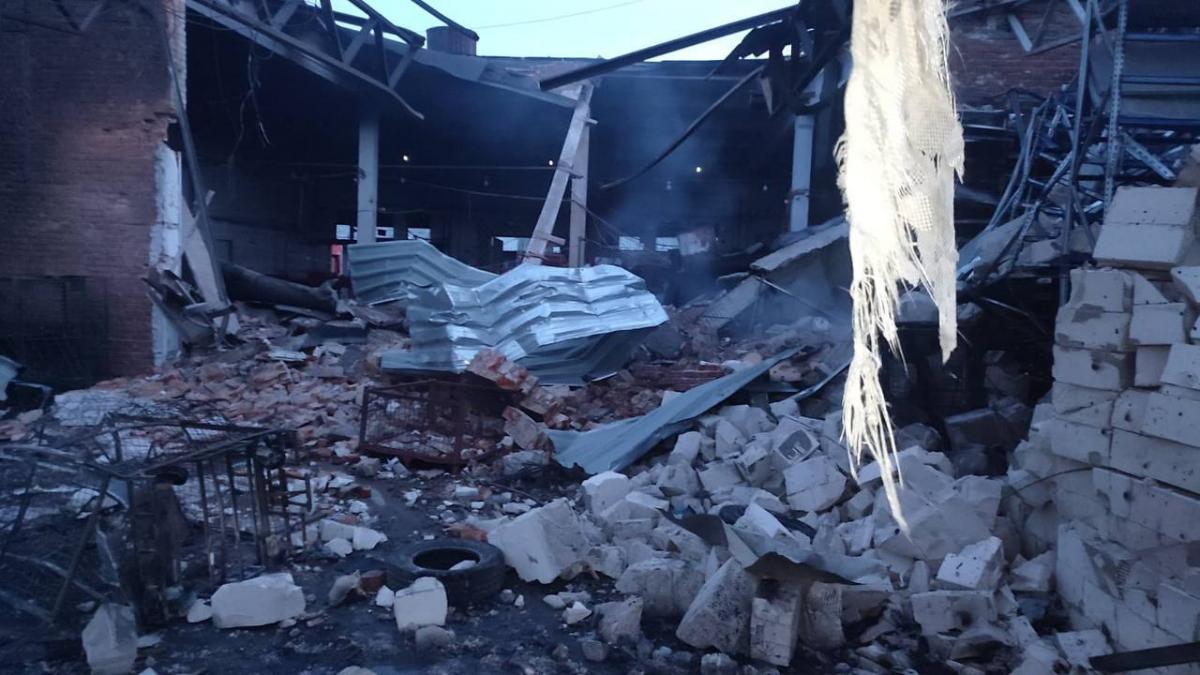 Удар по терминалу Новой почты в Сумах