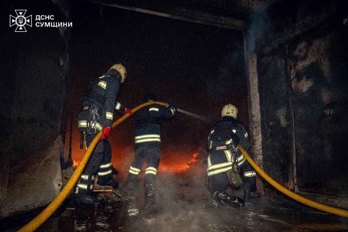 Удар по терминалу Новой почты в Сумах