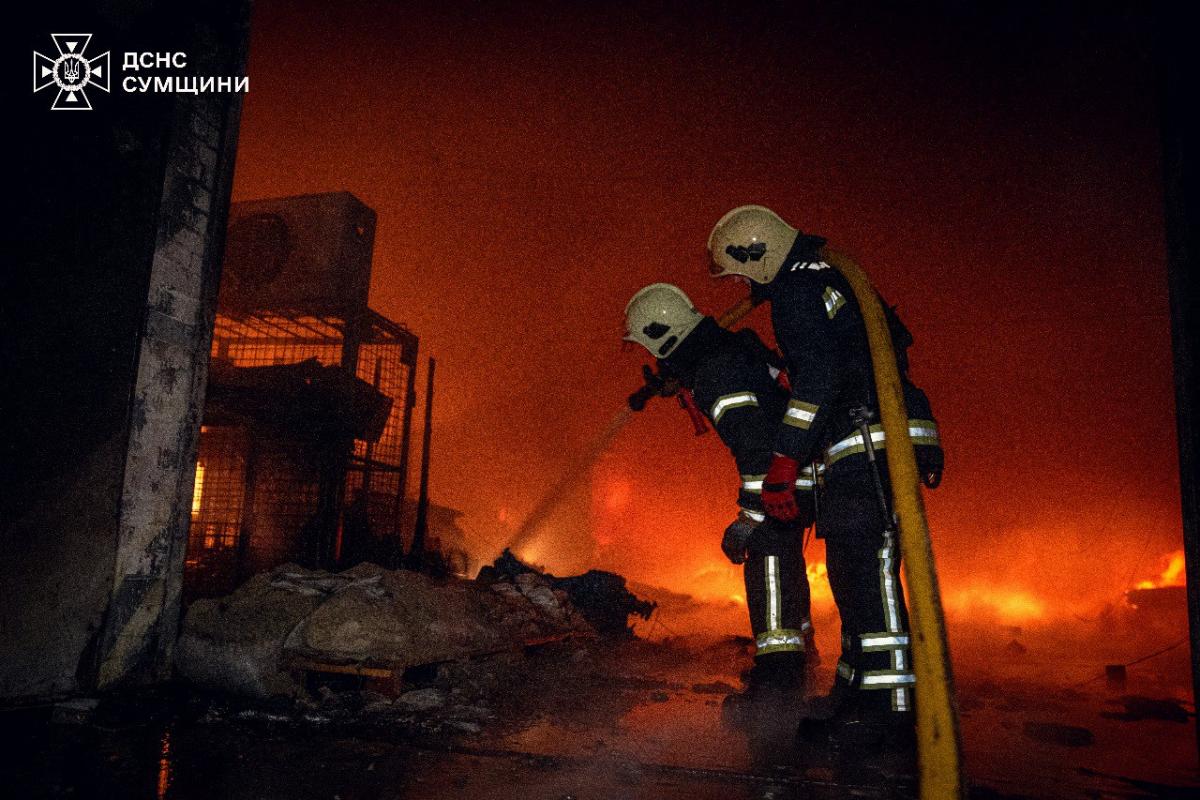 Удар по терминалу Новой почты в Сумах